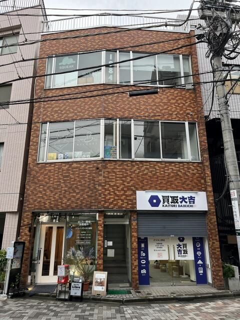 【渋谷区・代々木上原駅徒歩3分】1階路面×居抜き！角地視認性◎　12坪の飲食店向け物件